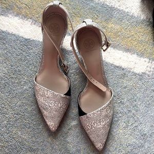 Tory Burch - Ankle Strap Wedge Heel Shoes - Faux Snake / Black / Gold - Size 9.5